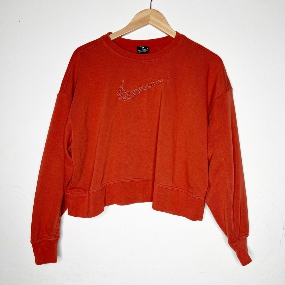 Nike Get Fit Women's Swoosh Training Crew